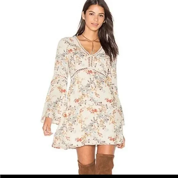 WAYF pembrook baby doll boho swing dress floral size large - Picture 1 of 7